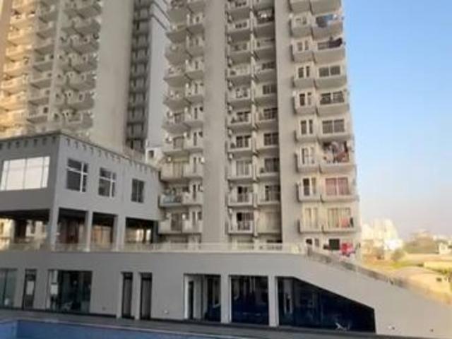 Resale | 2 BHK + Servant Room 1245 Sq.Ft. Apartment in Pareena Micasa