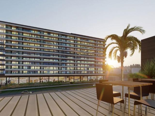 Resale | 2 BHK + Servant Room 1300 Sq.Ft. Apartment in Kool Homes Solitaire I