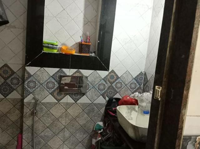 Resale | 2 BHK + Servant Room 1300 Sq.Ft. Apartment in Lodha World One
