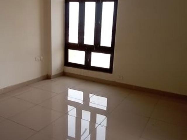 Resale | 2 BHK + Servant Room 134 Sq.Yd. Apartment in SARE Ebony Greens