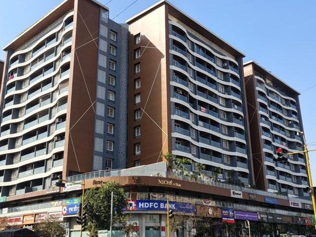 Resale | 2 BHK + Servant Room 1350 Sq.Ft. Apartment in Shubh Gateway