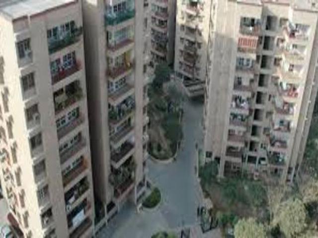 Resale | 2 BHK + Servant Room 2500 Sq.Ft. Apartment in DLF Belvedere Towers