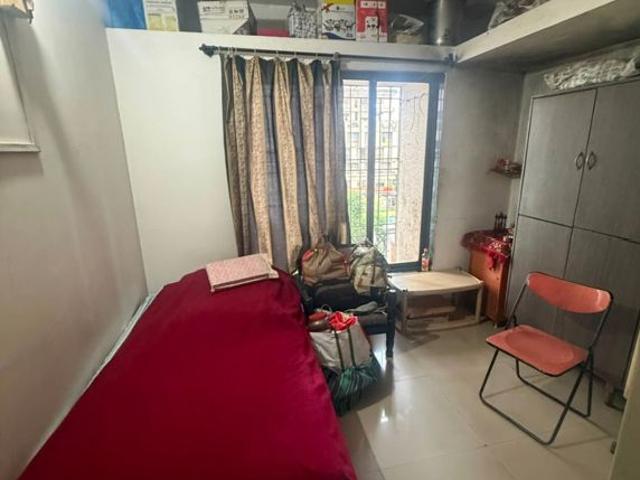 Resale | 2 BHK + Servant Room 555 Sq.Ft. Apartment in Mandar Society