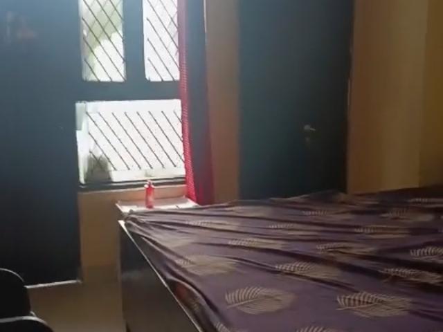 Resale | 2 BHK + Servant Room 558 Sq.Ft. Apartment in Mahagun Mahagunpuram