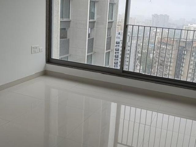 Resale | 2 BHK + Servant Room 644 Sq.Ft. Apartment in Sunteck City Avenue 4