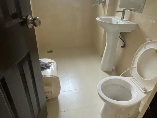Resale | 2 BHK + Servant Room 668 Sq.Ft. Apartment in Eldeco Live By The Greens