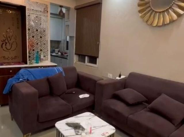 Resale | 2 BHK + Servant Room 626 Sq.Ft. Apartment in Shree Vardhman Green Court