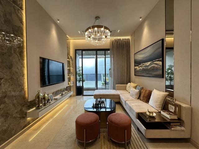 Resale | 2 BHK + Servant Room 780 Sq.Ft. Apartment in Godrej Horizon Wadala