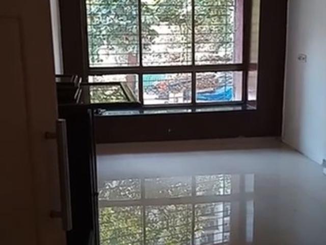 Resale | 2 BHK + Servant Room 700 Sq.Ft. Apartment in Concrete Sai Sansar