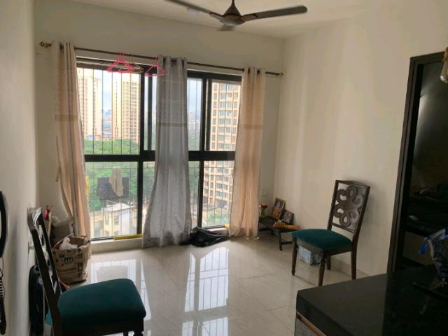 Resale | 2 BHK + Servant Room 800 Sq.Ft. Apartment in VFVA Towers