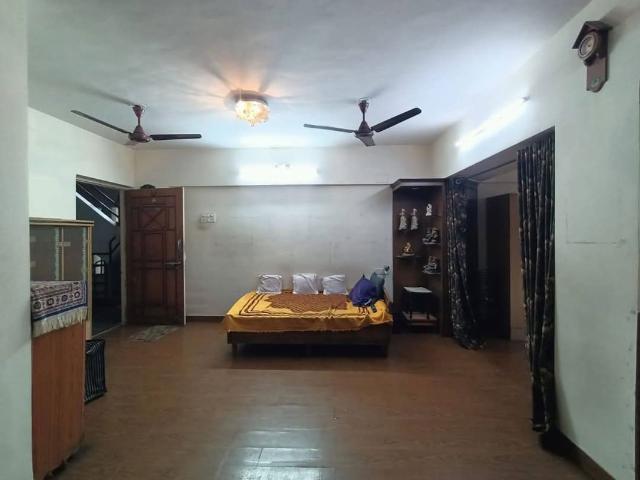 Resale | 2 BHK + Servant Room 950 Sq.Ft. Apartment in Samruddhi Apartment Kodhwa