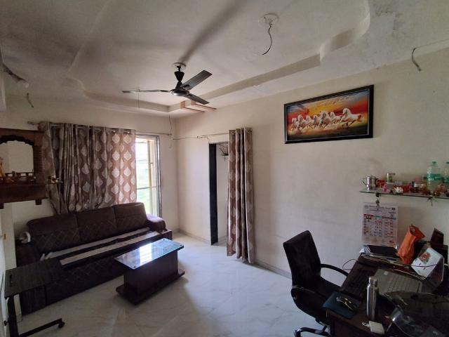 Resale | 2 BHK + Servant Room 930 Sq.Ft. Apartment in Dombivli East