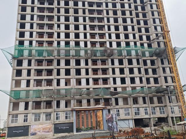 Resale | 2 BHK + Study Room 535 Sq.Ft. Apartment in Kohinoor Uptown