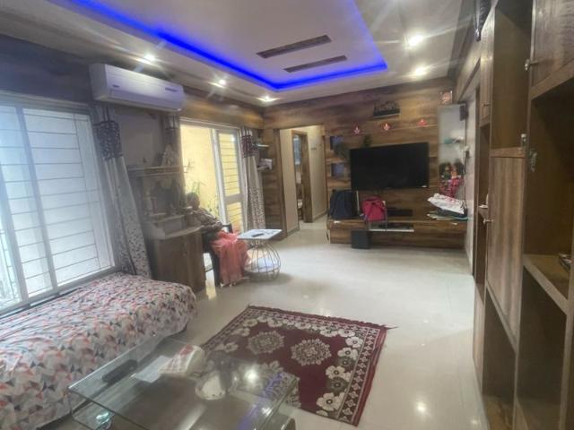 Resale | 2 BHK + Study Room 720 Sq.Ft. Apartment in Ambegaon Budruk