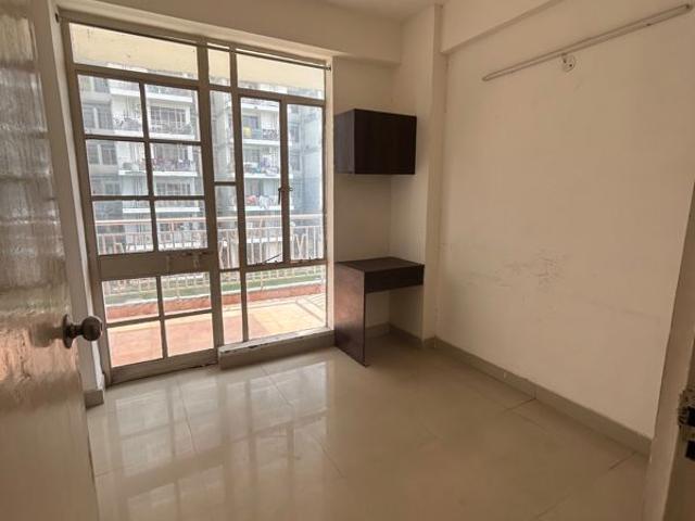 Resale | 2 BHK + Study Room 749 Sq.Ft. Apartment in Zara Aavaas 3