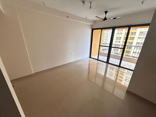 Resale | 2 BHK + Study Room 750 Sq.Ft. Apartment in Magarpatta Riverview City