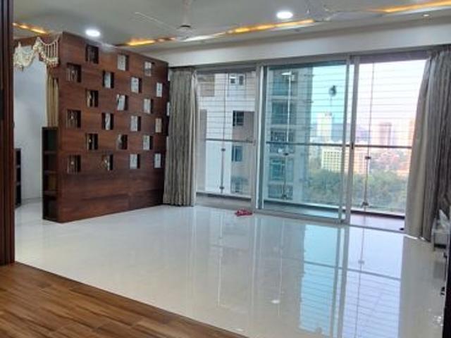 Resale | 2 BHK + Study Room 800 Sq.Ft. Apartment in Cloud 36 Mumbai