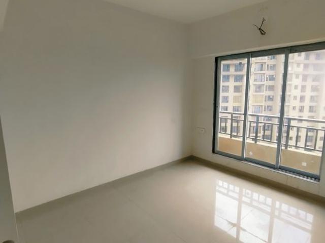 Resale | 2 BHK + Study Room 855 Sq.Ft. Apartment in Embassy One Thane