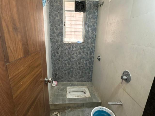 Resale | 2 BHK + Study Room 860 Sq.Ft. Apartment in Divine Reves