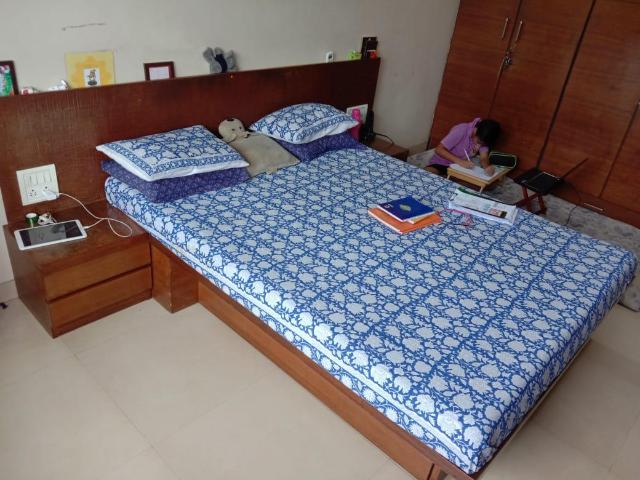 Resale | 2 BHK + Study Room 900 Sq.Ft. Apartment in Cuffe Parade