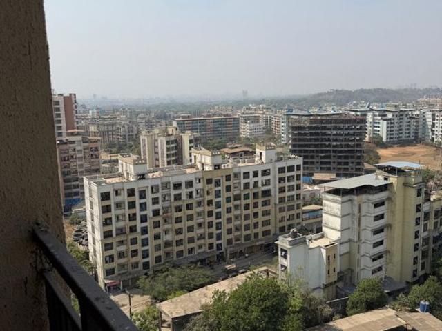 Resale | 2 BHK + Study Room 992 Sq.Ft. Apartment in Thanekar BKC Paramount