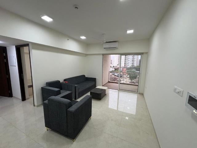 Resale | 2 BHK + Study Room 1000 Sq.Ft. Apartment in Lodha Belmondo