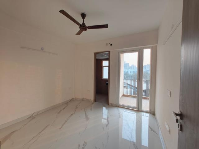 Resale | 2 BHK + Study Room 1158 Sq.Ft. Apartment in Smart World Gems