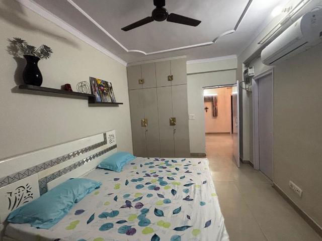 Resale | 2 BHK + Study Room 1150 Sq.Ft. Apartment in Supertech Cape Town