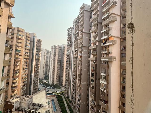Resale | 2 BHK + Study Room 1150 Sq.Ft. Apartment in Supertech Cape Town