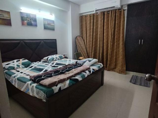 Resale | 2 BHK + Study Room 1225 Sq.Ft. Apartment in Royce Sentosa Parc
