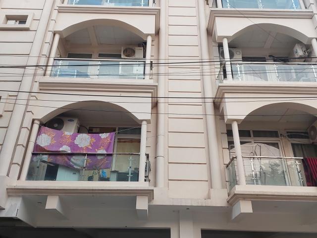 Resale | 2 BHK + Study Room 1400 Sq.Ft. Apartment in Indira Nagar