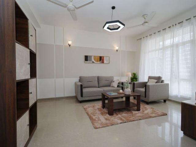 Resale | 2 BHK + Study Room 1400 Sq.Ft. Apartment in Kingswood Court