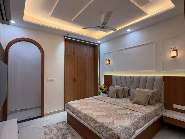 Resale | 2 BHK + Study Room 162 Sq.Mt. Independent House in Sector 46