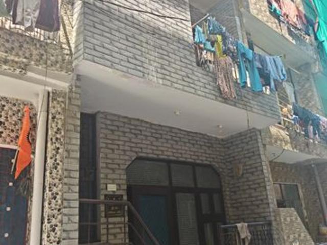 Resale | 2 BHK + Study Room,Extra Room 29 Sq.Mt. Villa in Sector 22