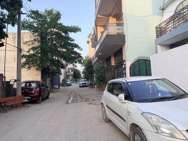 Resale | 2 BHK + Store Room 50 Sq.Yd. Independent House in New Palam Vihar Phase 1