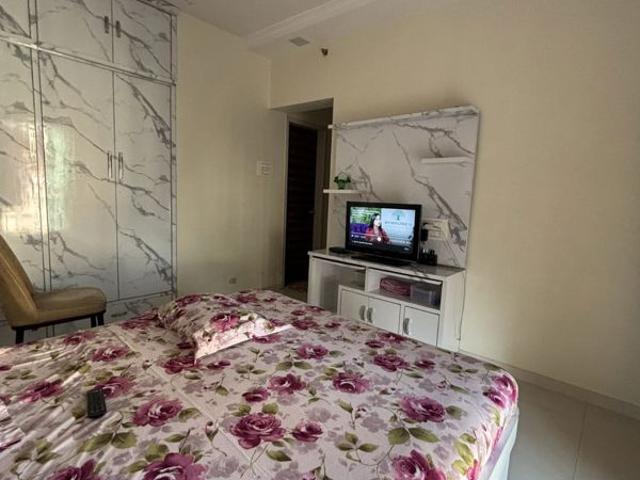 Resale | 2 BHK + Store Room 639 Sq.Ft. Apartment in Rustomjee Urbania