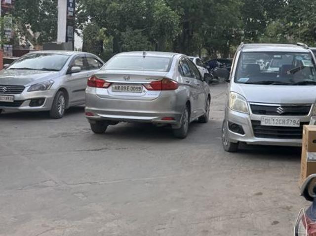 Resale | 2 BHK + Store Room 66 Sq.Yd. Independent House in Palam Vihar Residents Association
