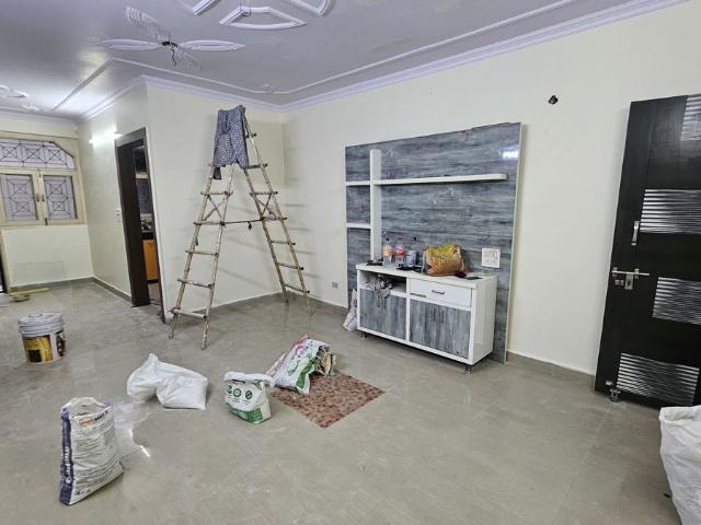 Resale | 2 BHK + Store Room 850 Sq.Ft. Apartment in Dilshad Colony