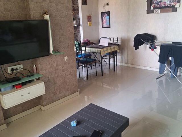 Resale | 2 BHK + Store Room 900 Sq.Ft. Apartment in Pakshal CHS