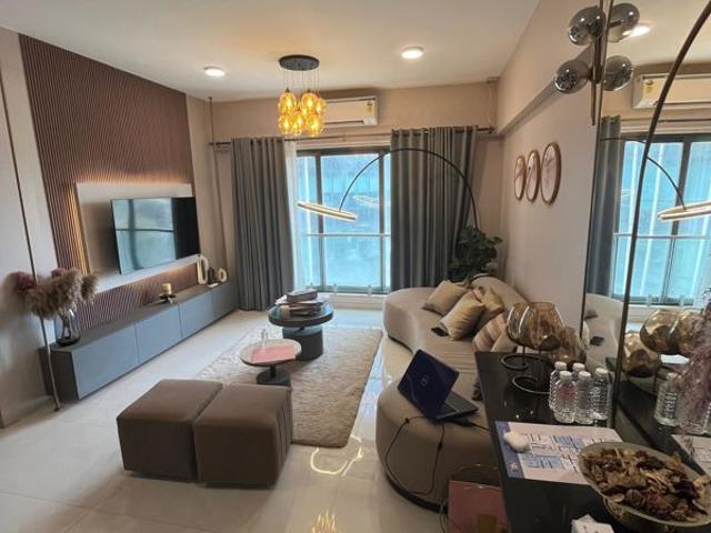 Resale | 2 BHK + Store Room 950 Sq.Ft. Apartment in IM Applaud 38