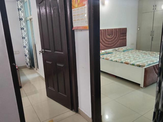 Resale | 2 BHK + Store Room 1000 Sq.Ft. Apartment in Gulmohur Garden