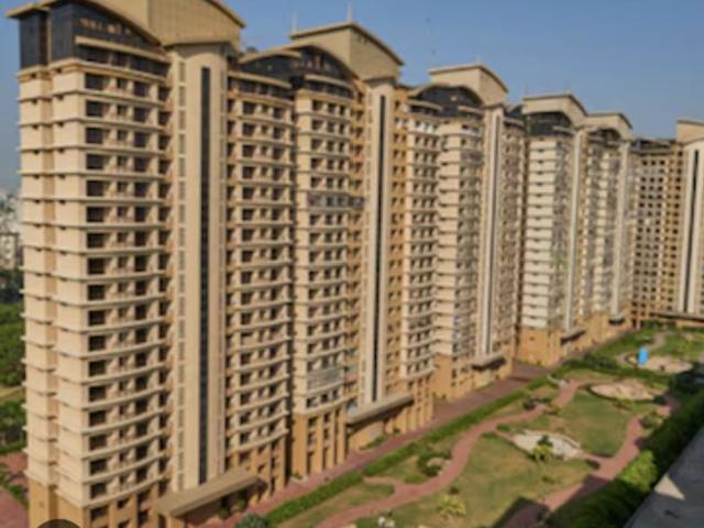 Resale | 2 BHK + Store Room 1000 Sq.Ft. Apartment in K Raheja Interface Heights