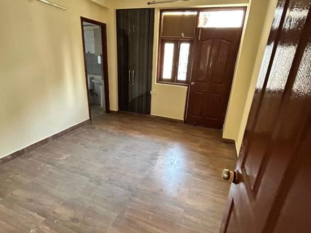 Resale | 2 BHK + Store Room 1140 Sq.Ft. Apartment in Gulmohur Garden