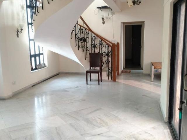 Resale | 2 BHK + Store Room 1220 Sq.Ft. Apartment in Shanti Vaibhav CHS