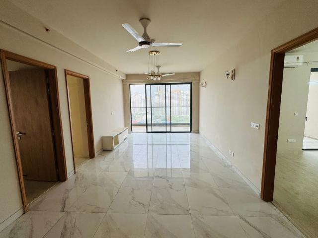 Resale | 2 BHK + Store Room 1420 Sq.Ft. Apartment in M3M Skywalk