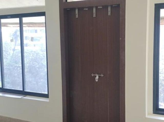 Resale | 2 BHK + Store Room 1600 Sq.Ft. Apartment in Marine Drive