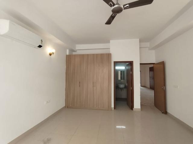 Resale | 2 BHK + Store Room 1710 Sq.Ft. Apartment in SS The Leaf