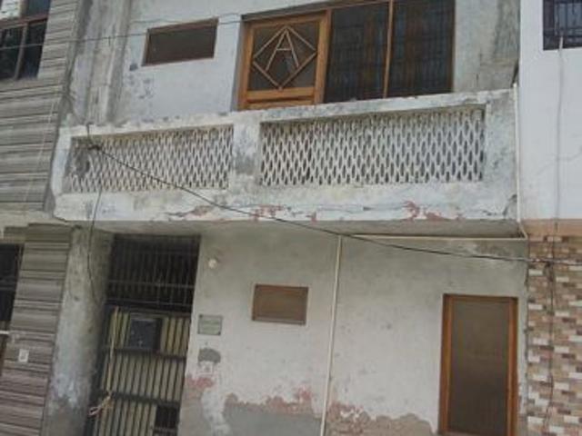 Resale | 2 BHK + Pooja Room 45 Sq.Yd. Independent House in Sector 10