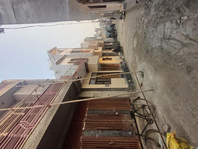 Resale | 2 BHK + Pooja Room 50 Sq.Yd. Independent House in Palla