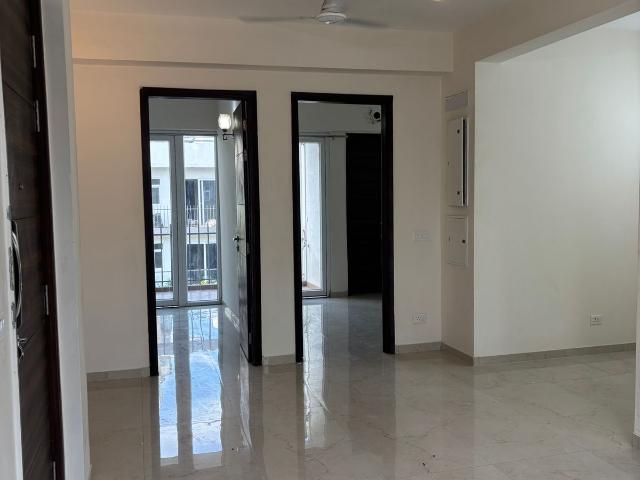 Resale | 2 BHK + Pooja Room 635 Sq.Ft. Apartment in Suncity Avenue 76